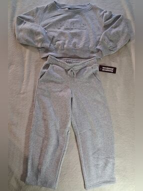 PARIS WEEKEND ACADEMY GIRLS SWEATSETS BOTH SIZE 8 NWT! SO COZY!
